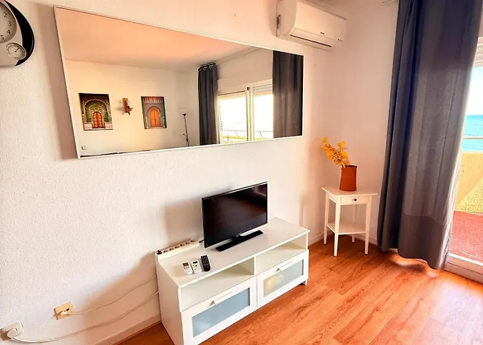 Front Sea View & Terrace Benalbeach Lejlighed *